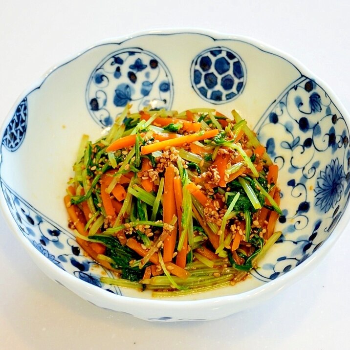 あと一品という時に!水菜と人参の胡麻和え